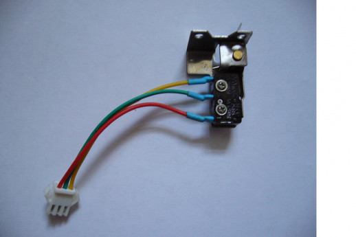 Микровыключатель (3 провода с кронштейном)