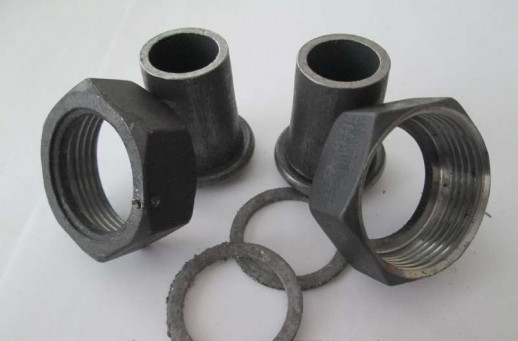 Штуцера на газ. счетчик Д-32